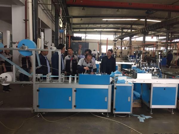 泓源公司領(lǐng)導(dǎo)班子深入豐收、泓盛達(dá)公司開展工作調(diào)研(圖2)